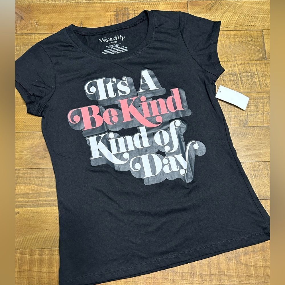 Be Kind Black Tee Shirt - Picture 1 of 6